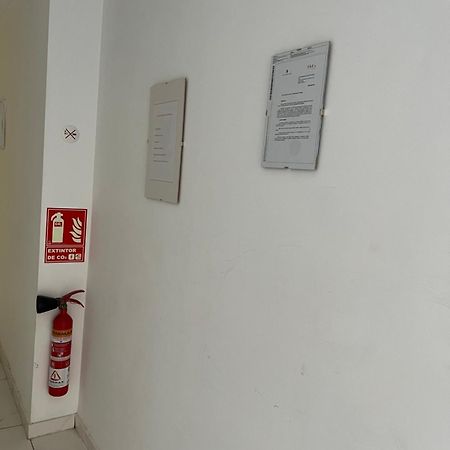 Pension Cerda 112 Alicante Exteriör bild