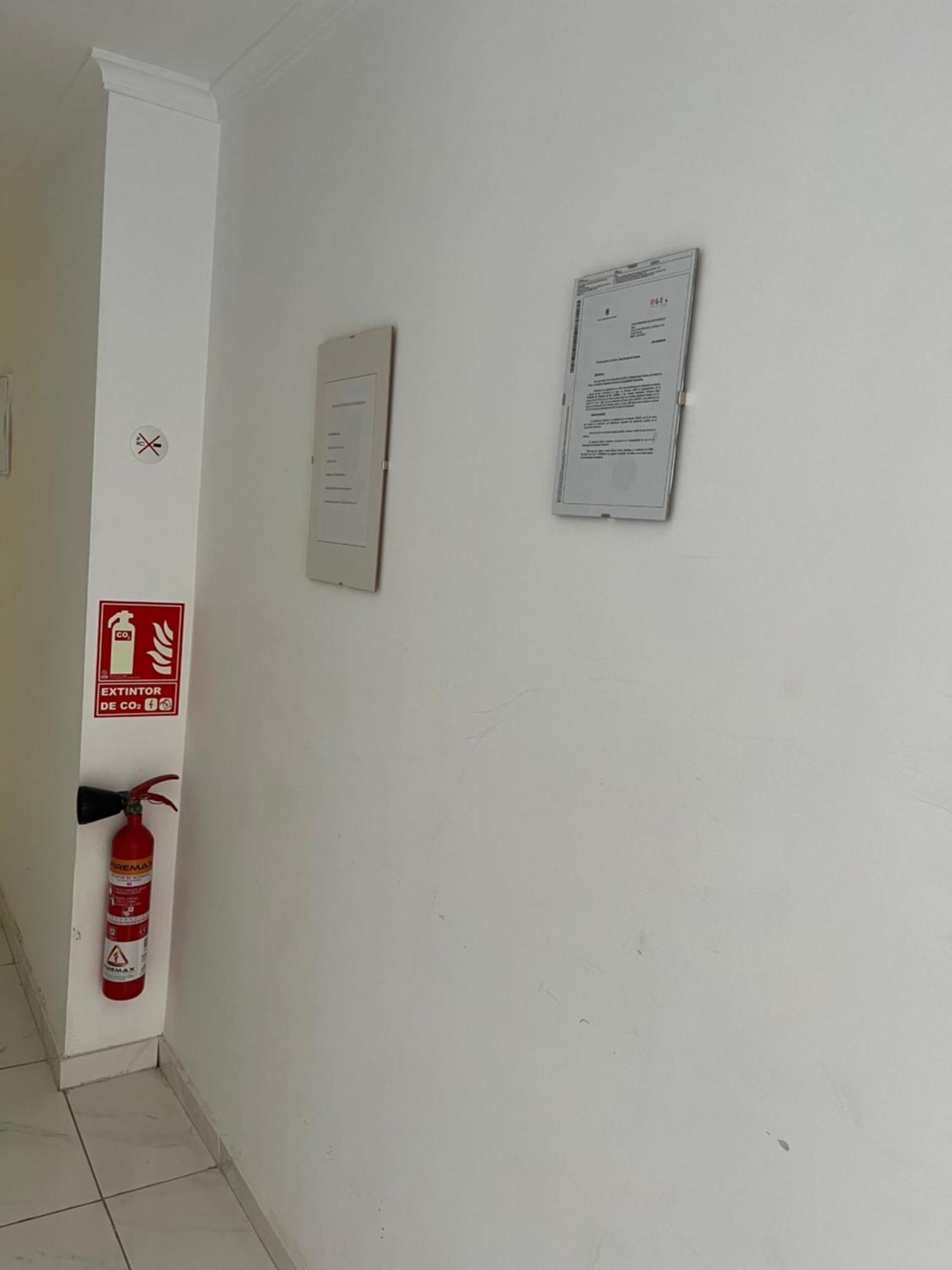 Pension Cerda 112 Alicante Exteriör bild