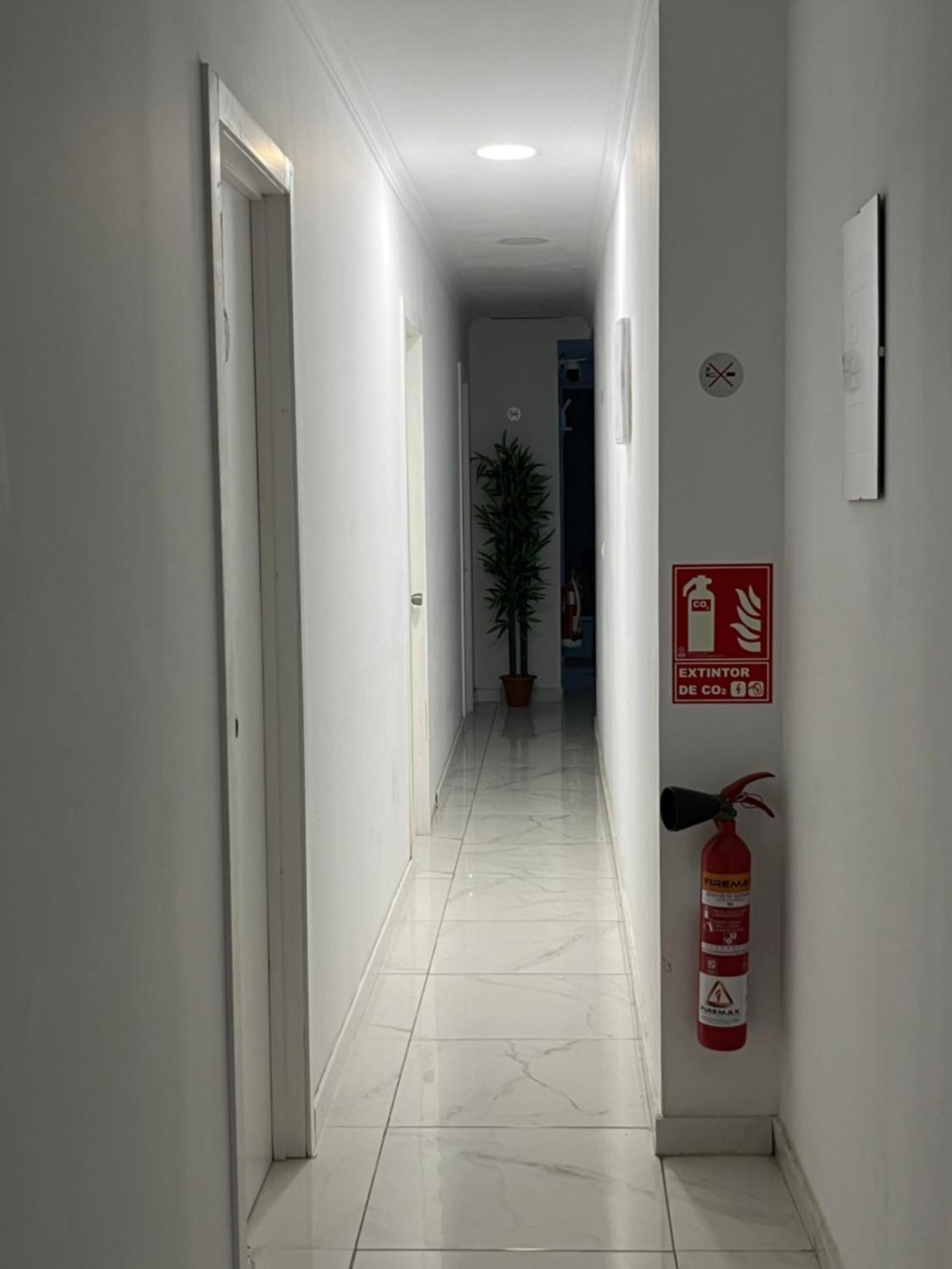 Pension Cerda 112 Alicante Exteriör bild